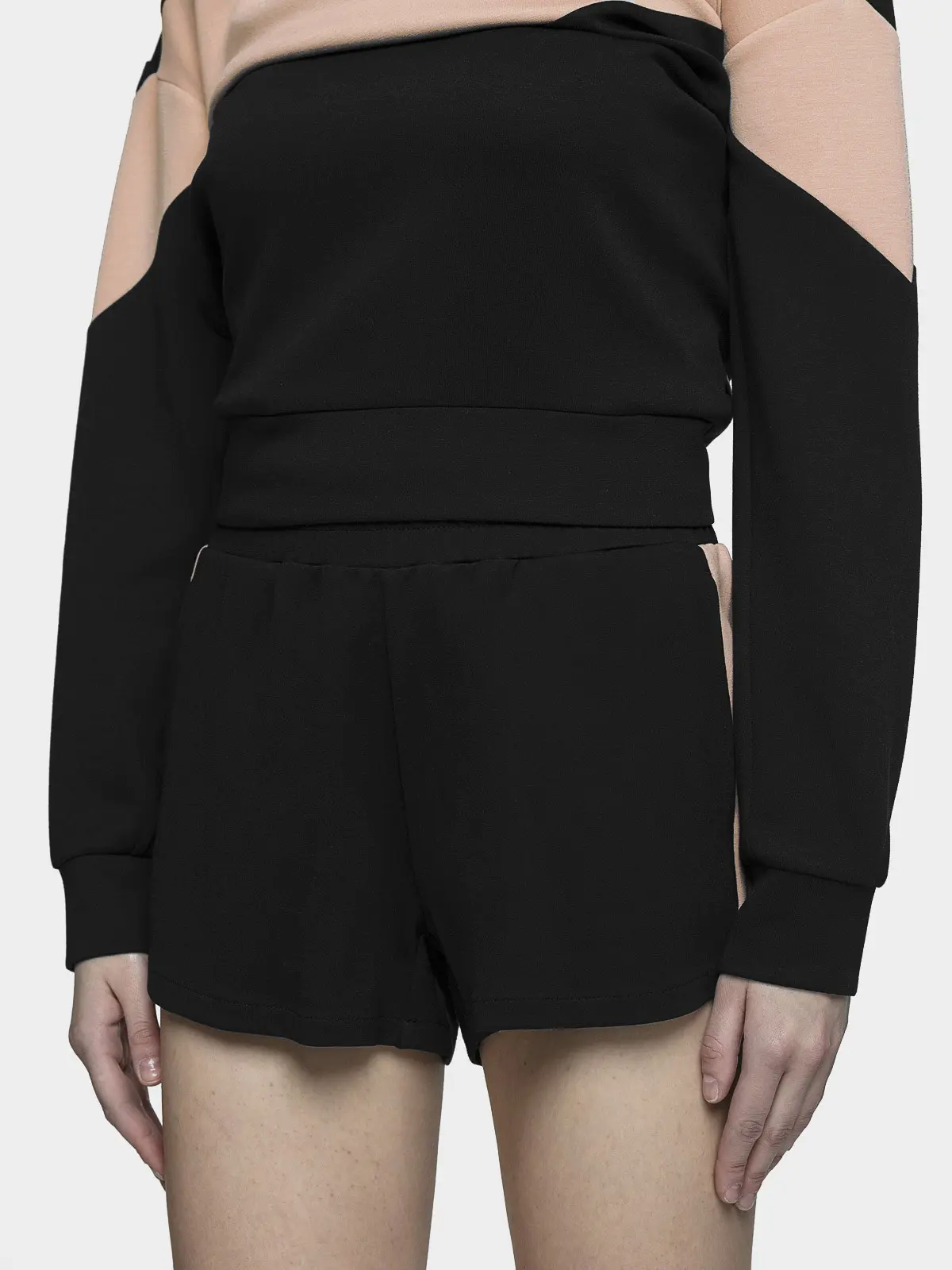 4F H4L21-SKDD011 DEEP BLACK Dámské kraťasy US