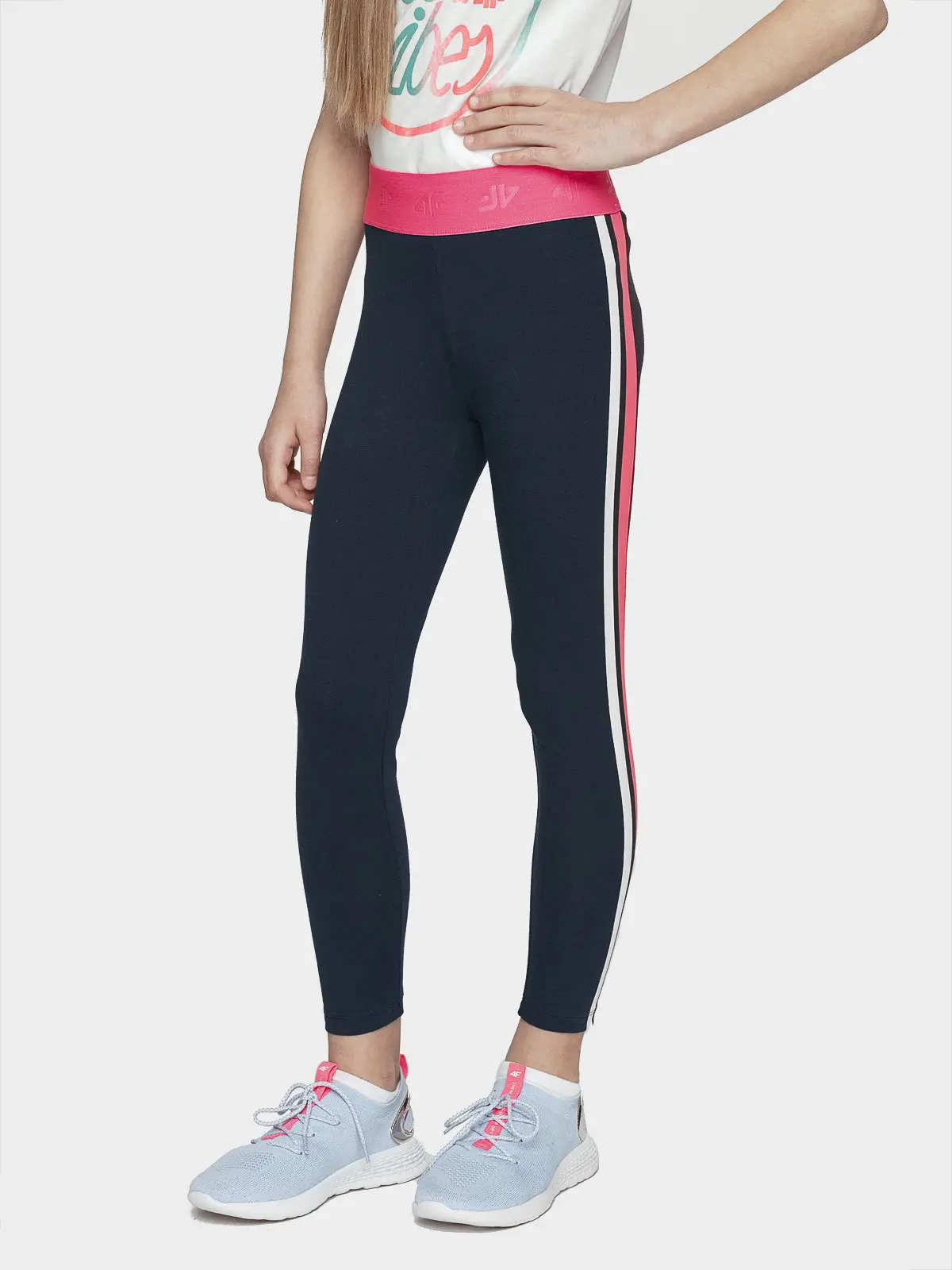 4F HJL21-JLEG004 NAVY Dětské legíny EU 122 HJL21-JLEG004 NAVY