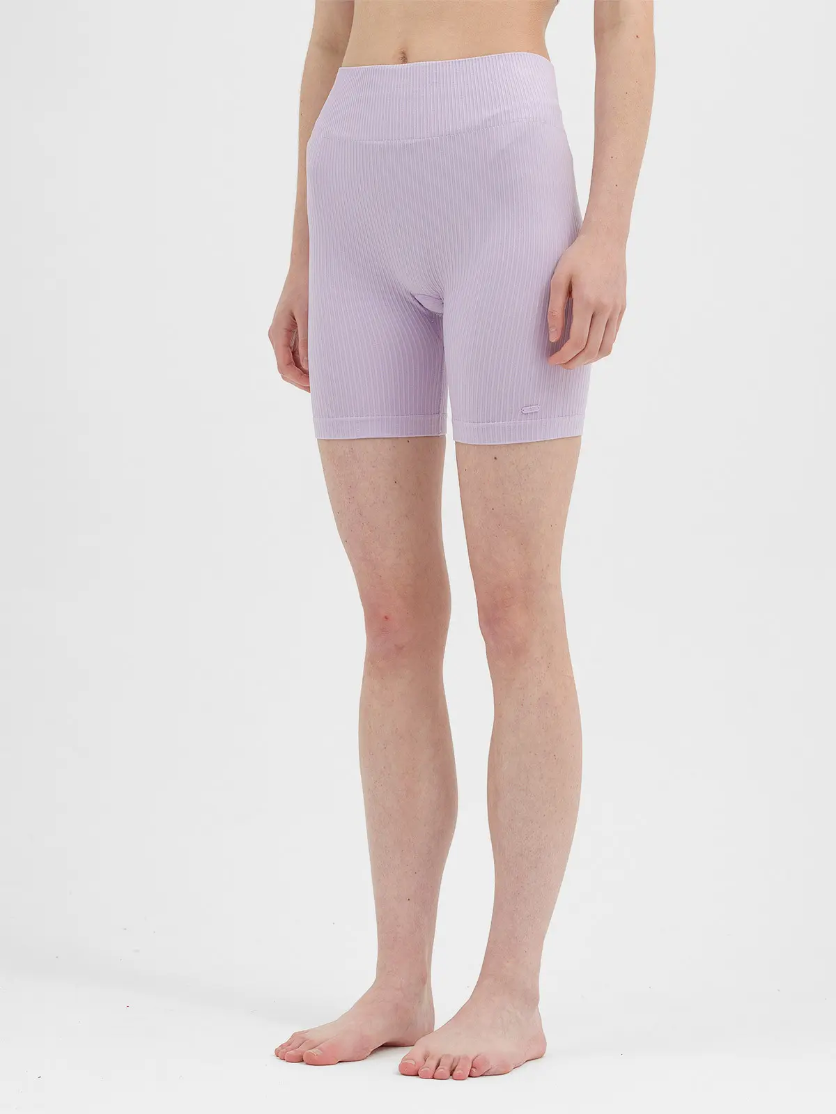 4F SHORTS FNK F498 Dámské legínové kraťasy na jógu US XS/S 4FWSS24TFSHF498 LIGHT VIOLET