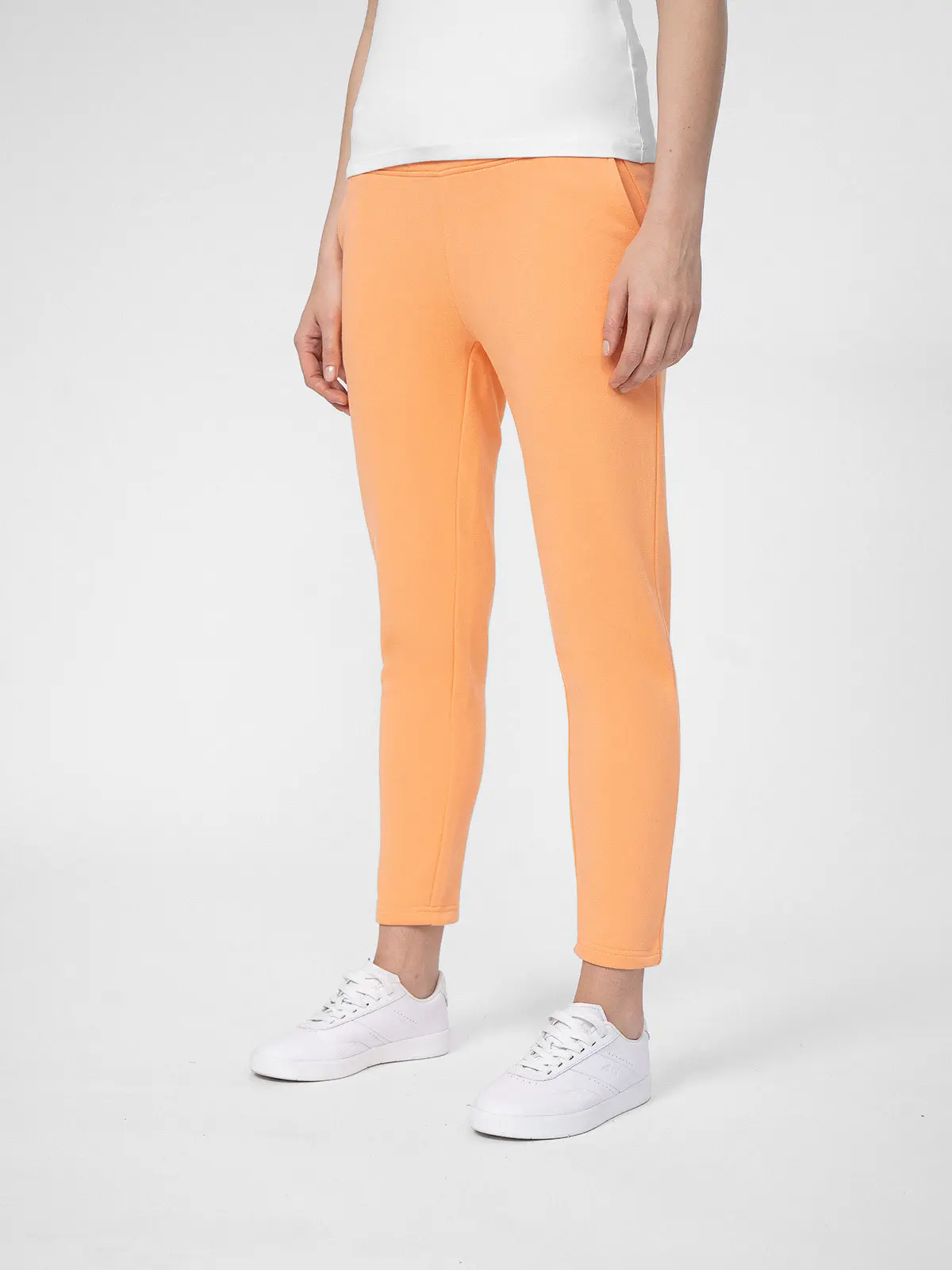 4F 4FSS23TTROF149 ORANGE Dámské tepláky US