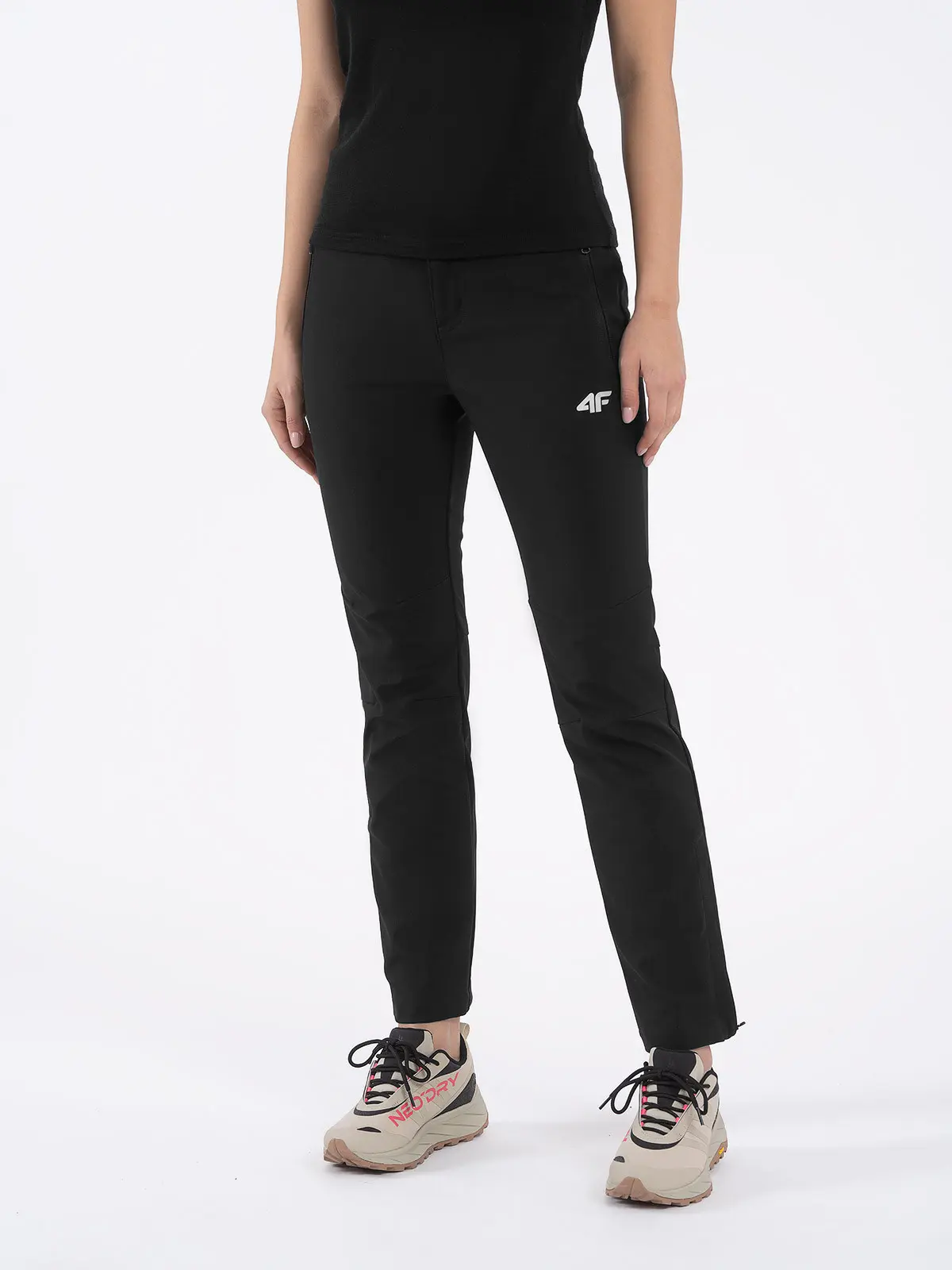 4F 4FAW23TFTRF405 DEEP BLACK Dámské trekové kalhoty US