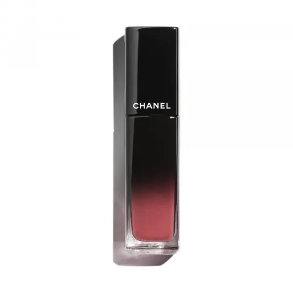 CHANEL ROUGE ALLURE LAQUE TEKUTÁ RTĚNKA S DLOUHOTRVAJÍCÍM LESKEM - 65 IMPERTURBABLE 5.5ML 5 ml