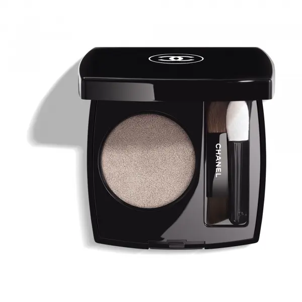 CHANEL CHANEL OMBRE ESSENTIELLE MULTI-USE LONGWEARING EYESHADOW OČNÍ STÍN - 236 BRUN TALPA 1.9G 1.9G