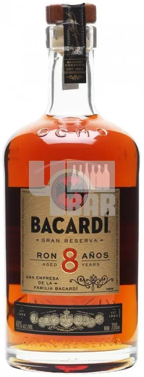Bacardi 8yo 1 l (holá láhev)