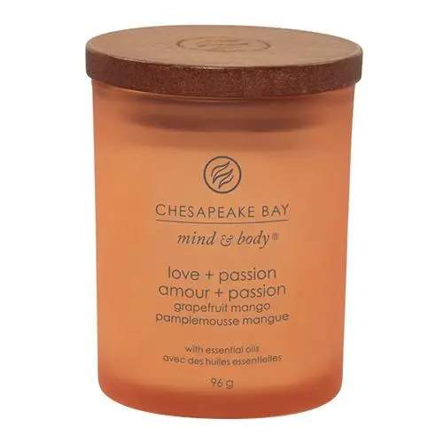 Vonná svíčka CHESAPEAKE BAY CANDLE Love & Passion 96g