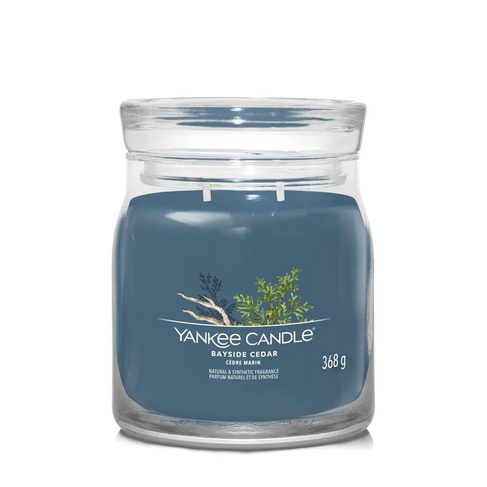 YANKEE CANDLE BAYSIDE CEDAR SIGNATURE STŘEDNÍ