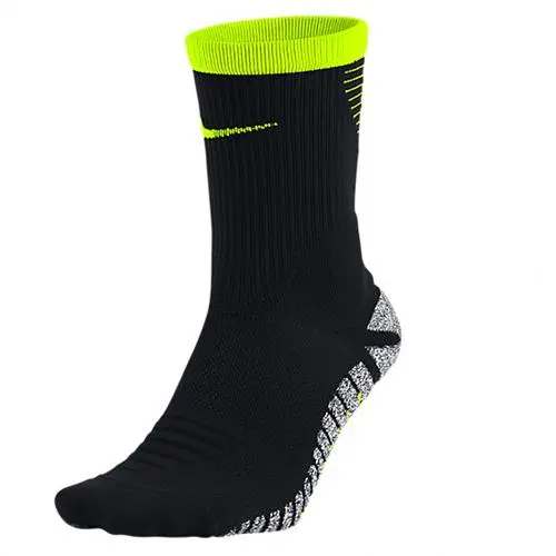 Nike GRIP STRIKE LTWT CREW