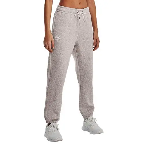 Dámské tepláky Under Armour Essential Fleece JoggersDámské teplákové kalhoty Essential Fleece Joggers od značky Under Armour v různém barevném provedení.