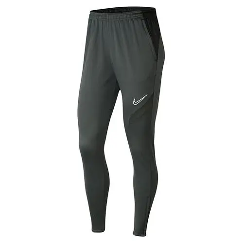 Nike Academy Pro