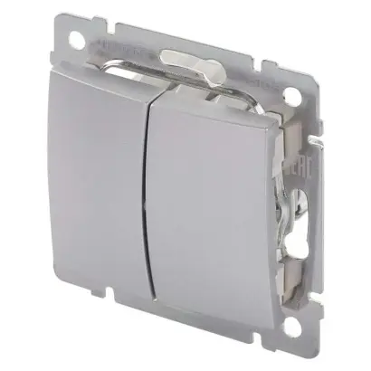 Legrand Valena vypínač č.5 stříbrná 770105