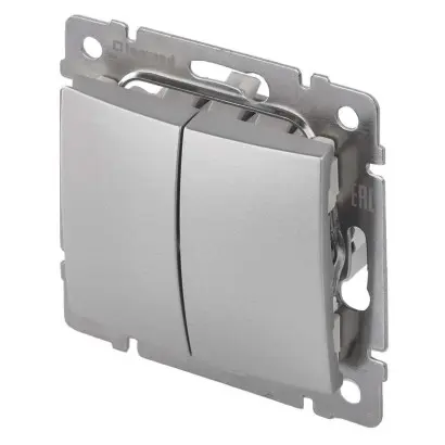 Legrand Valena vypínač č.6+6 metalíza stříbrná 770108