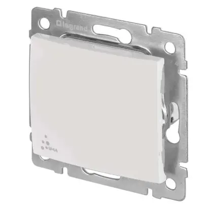 Legrand Valena vypínač č.1 IP44 bílá 774201
