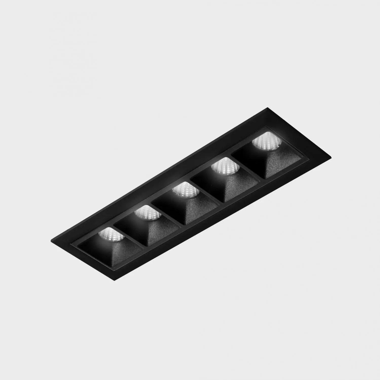 KOHL LIGHTING KOHL-Lighting NSES zapuštěné svítidlo s rámečkem 147x45 mm černá 10 W 45D CRI 90 2700K Non-Dimm