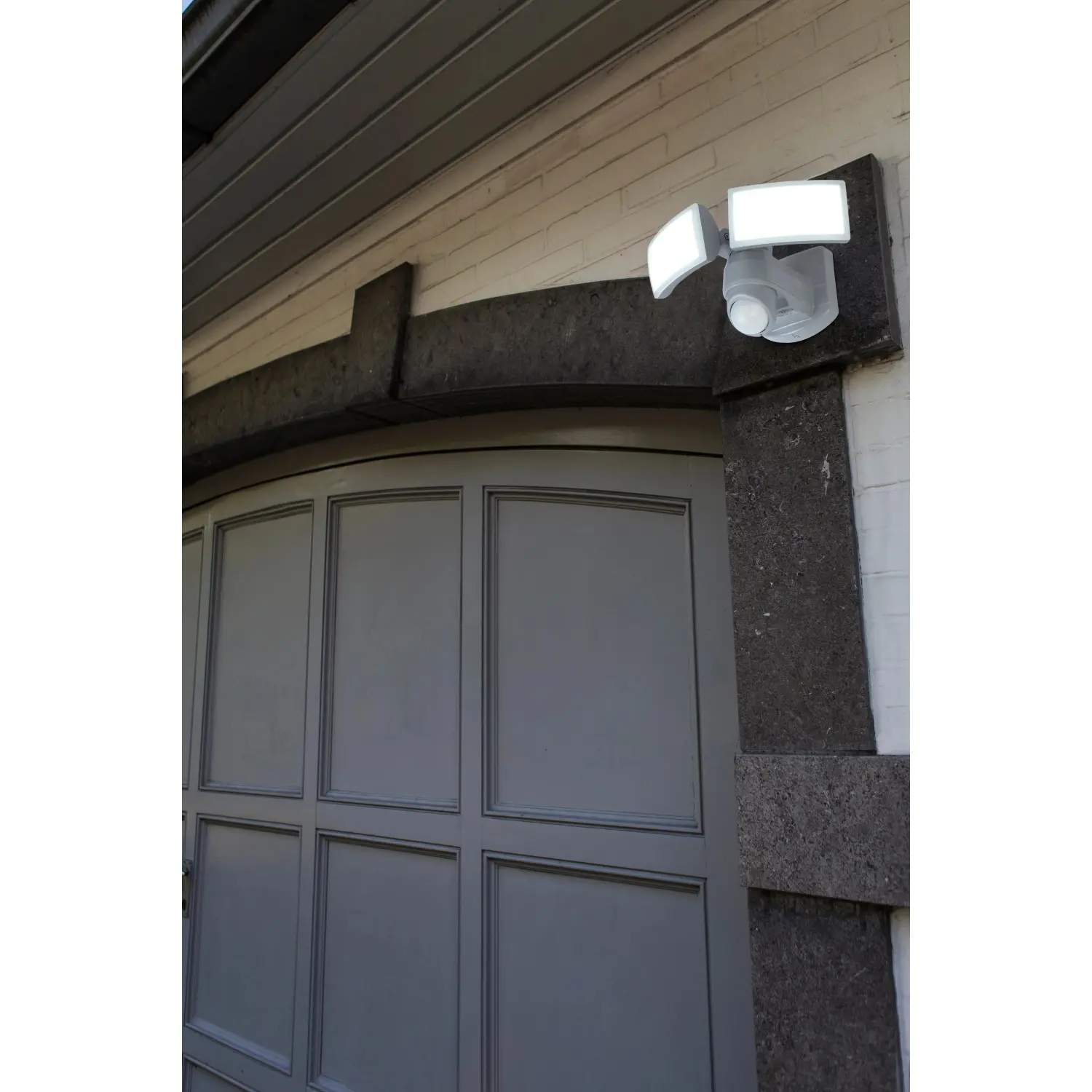LUTEC Arc LED reflektor se 2 otočnými a sklopnými hlavami