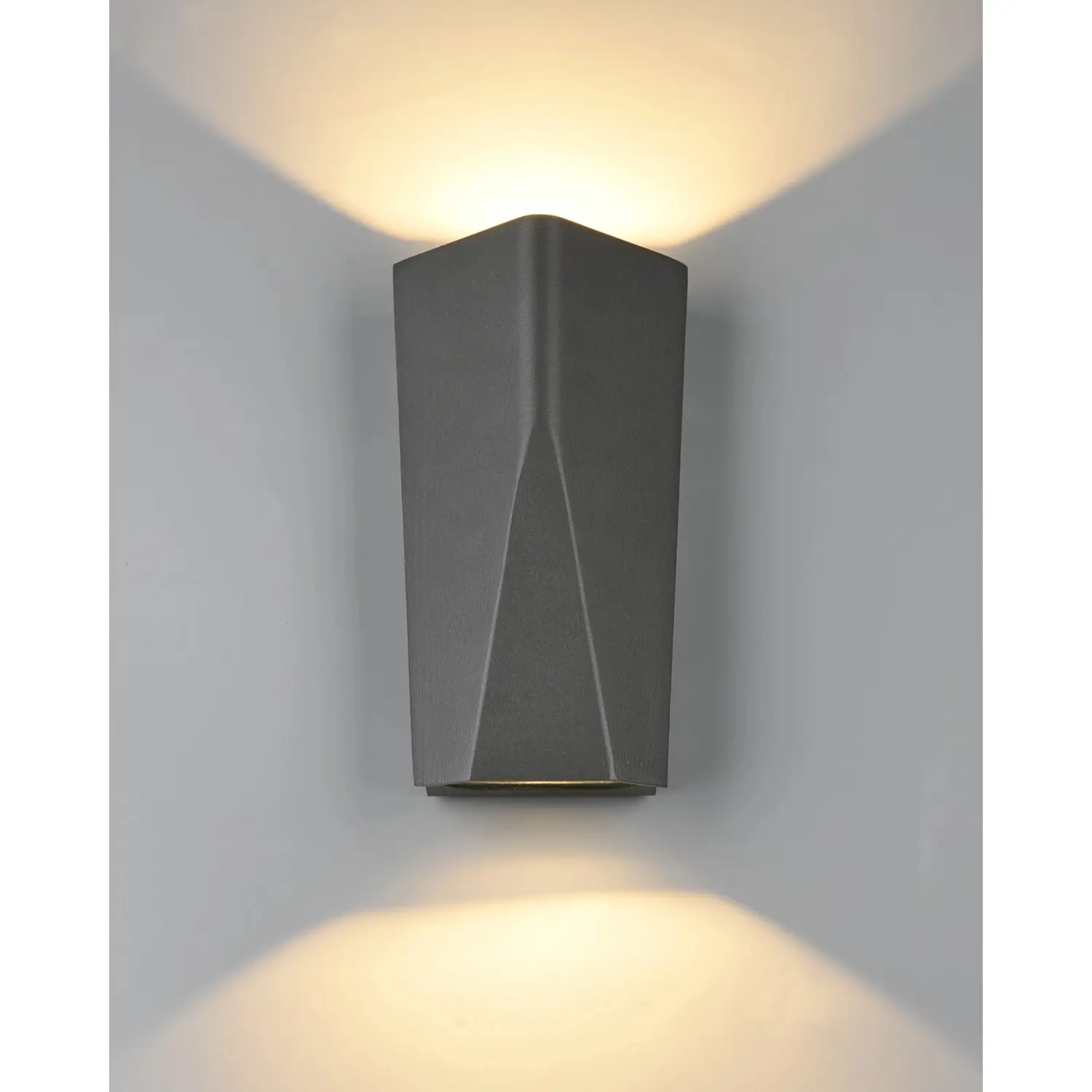 Trio Venkovní nástěnné LED svítidlo Tay, antracitová, 4,5W, 10,6 x 6,2 x 20 cm