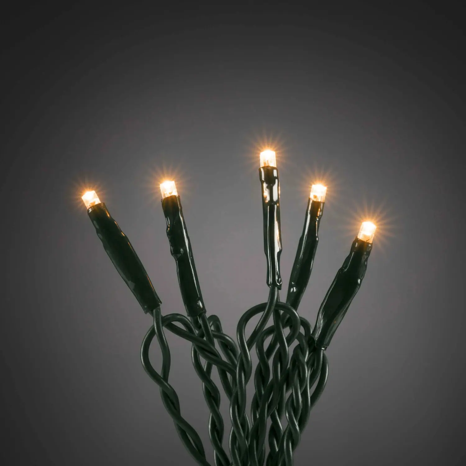 Konstsmide Mikro LED světelný řetěz, jantarová, 200 diod, 139,3 cm