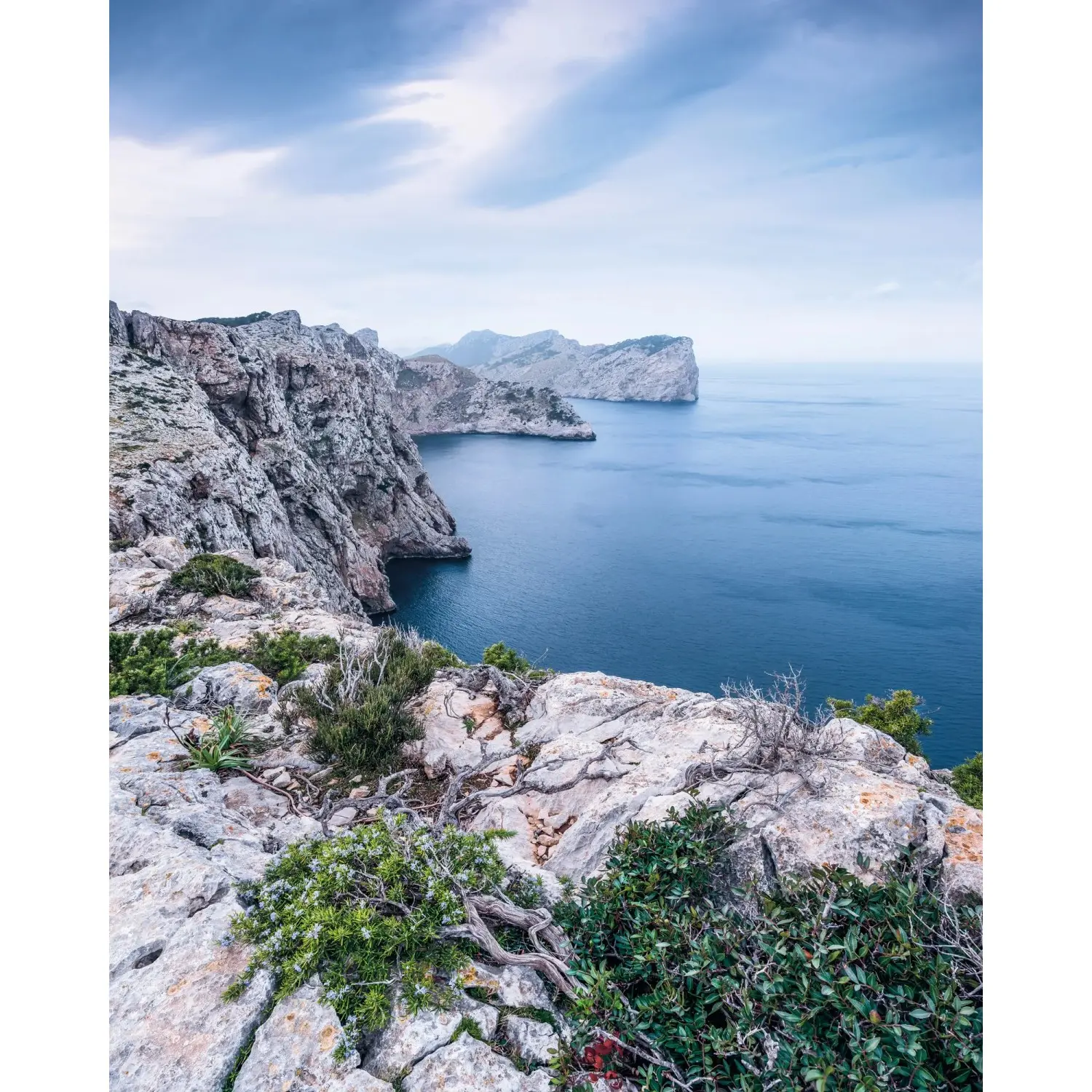 Komar Vliesová fototapeta Bizarre Coast 200 x 250 cm