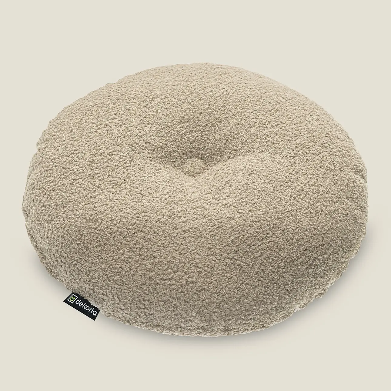 Dekoria Sametový polštář s knoflíkem, světle bežová, ⌀37 cm, Boucle Teddy, 702-81