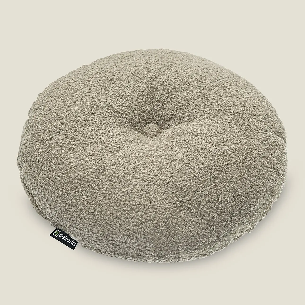 Dekoria Sametový polštář s knoflíkem, tmavě bežová, ⌀37 cm, Boucle Teddy, 702-82