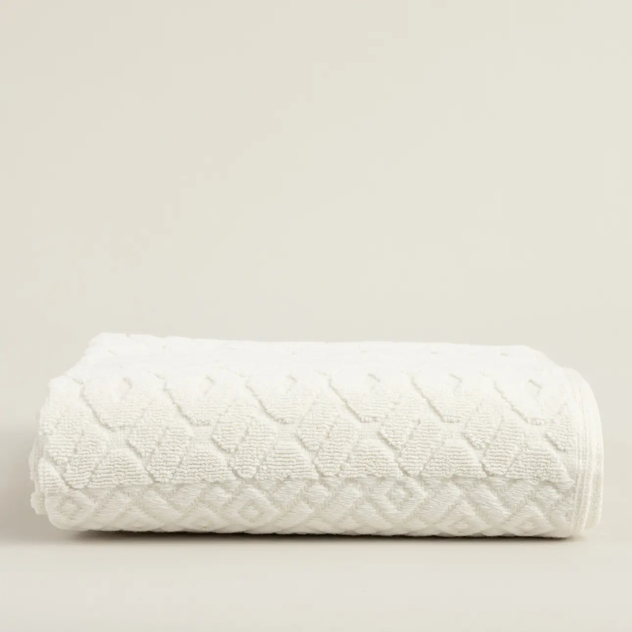Dekoria Ručník Lattice 70x140 cm cream pearl, 70 x 140 cm
