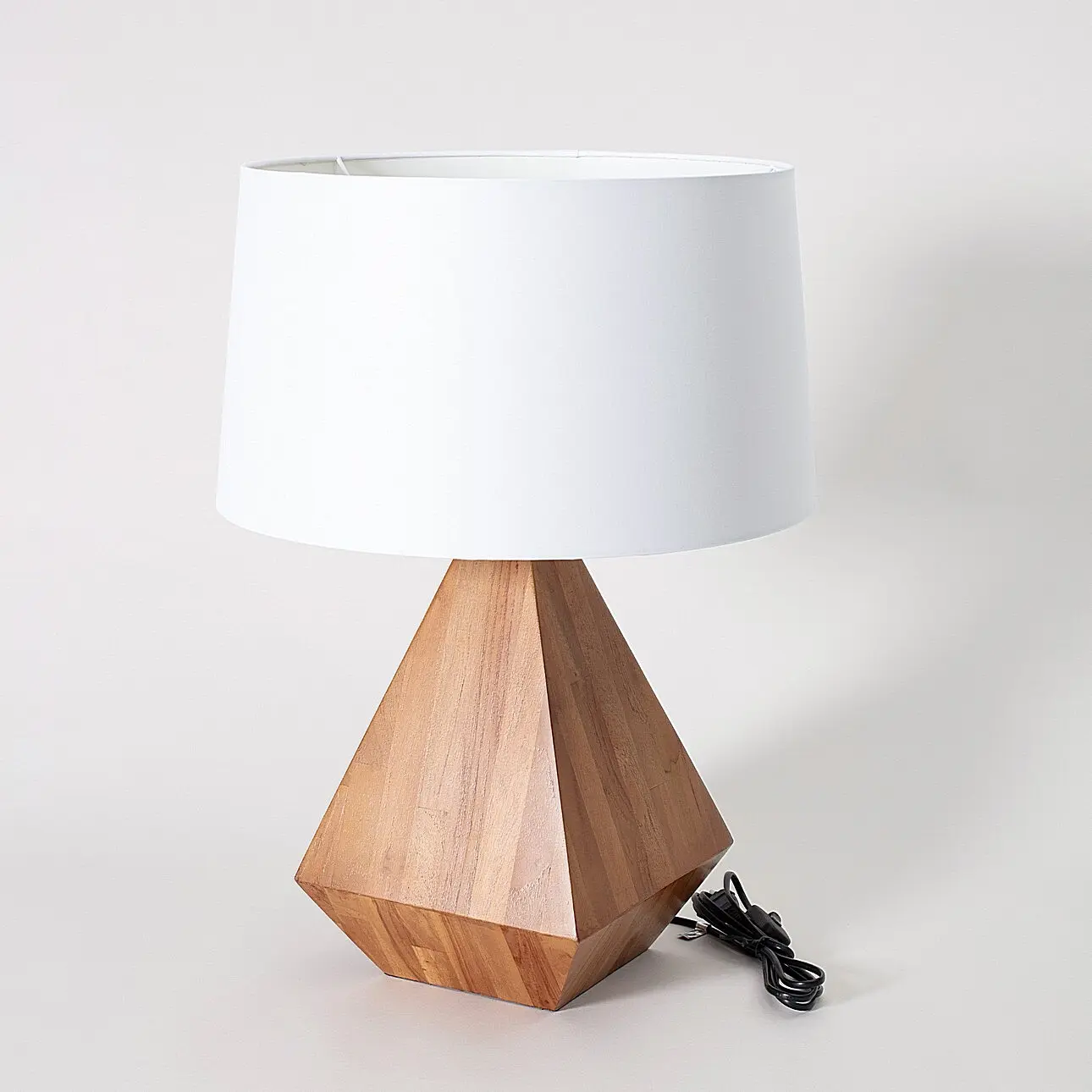 Dekoria Stolní lampa Margo 63 cm, 45x45x63 cm