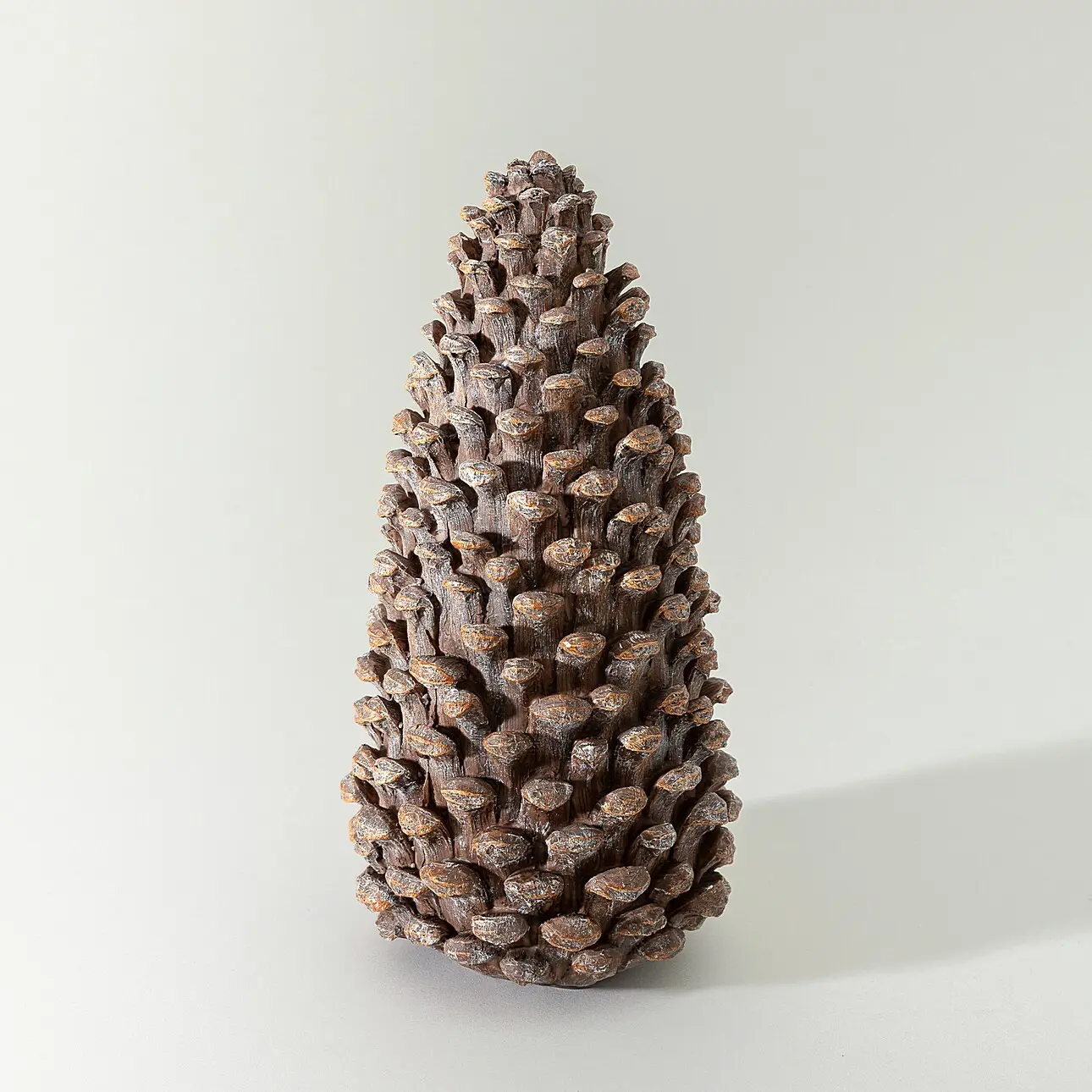 Dekoria Velká figurka šišky 14x14x28 cm, 14x14x28 cm
