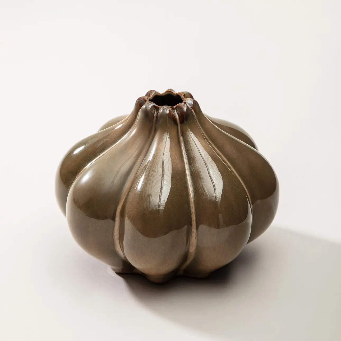 Dekoria Vase Cocoa 15x15x12 cm, 15x15x12 cm