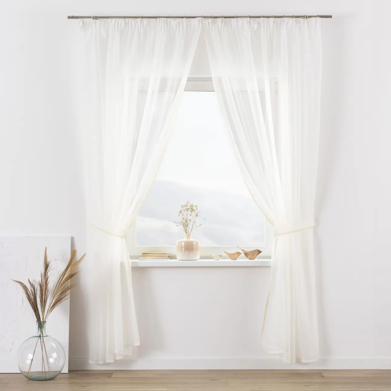 Dekoria Záclony Lily 2 ks s krajkou, dlouhé, ecru, 200 x 250 cm, Voile - Voál, 900-01