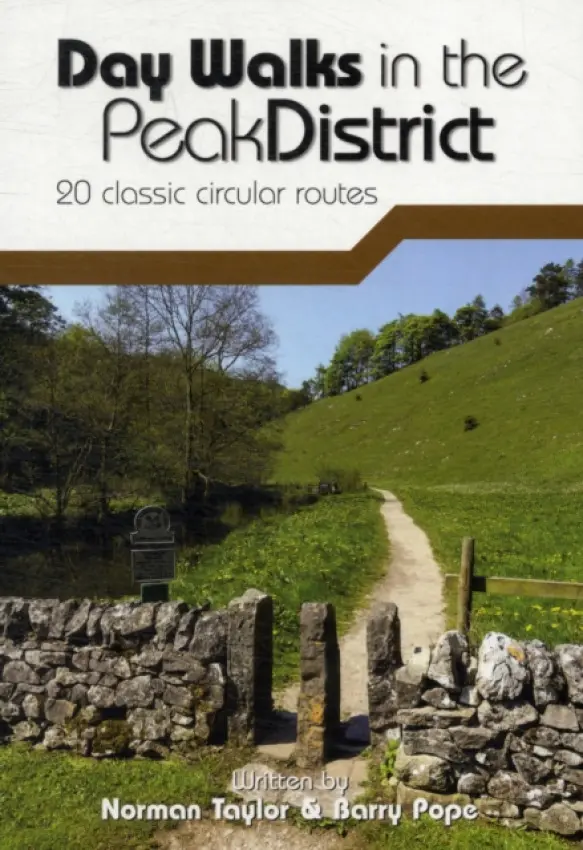 Day Walks in the Peak District - Taylor, Norman a Pope, Barry