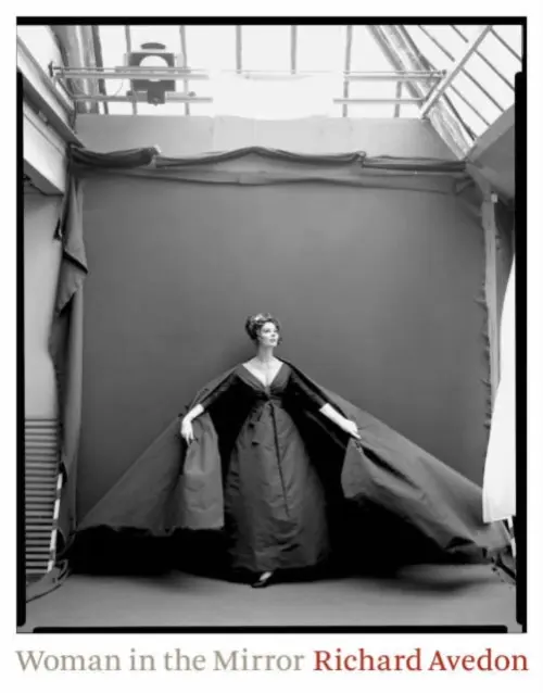 Woman in the Mirror - Avedon, Richard a Hollander, Anne