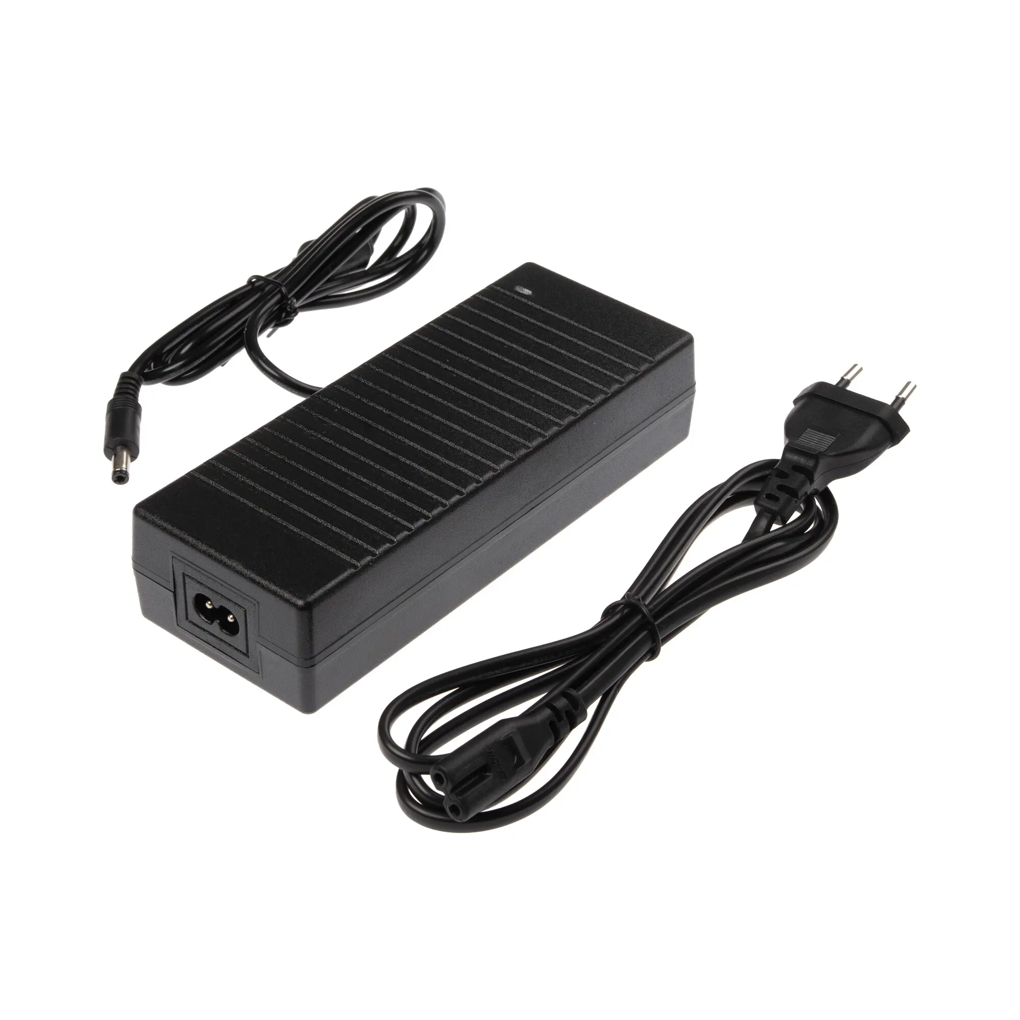 LED zdroj 24V 120W zásuvkový