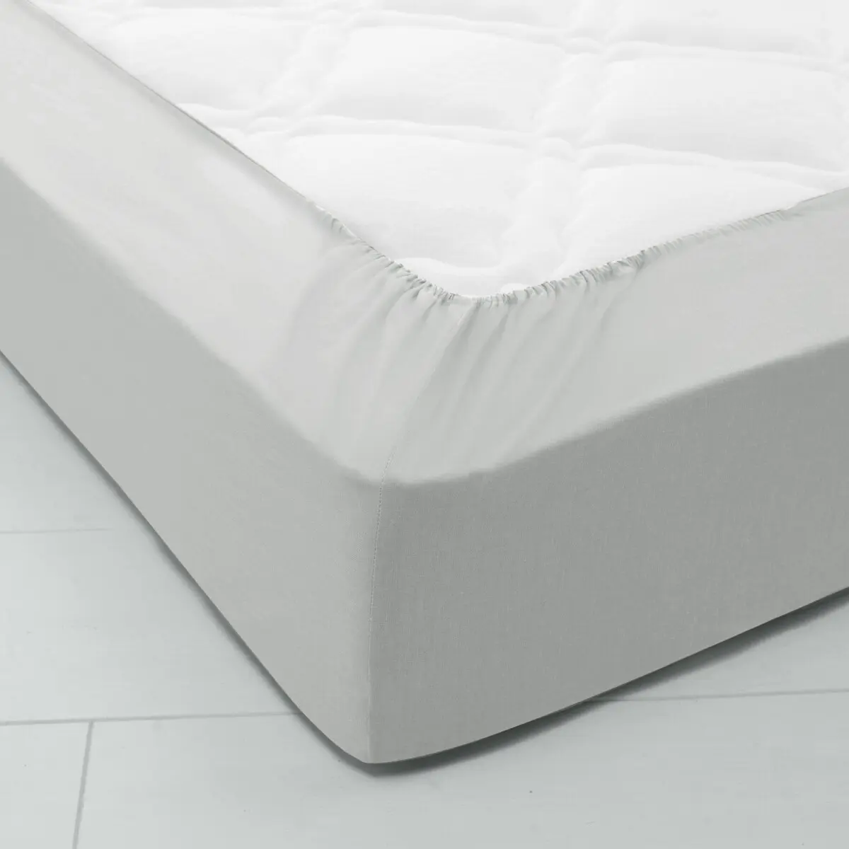 Jednobarevné napínací prostěradlo zn. Colombine® s hloubkou rohů 32 cm, z bavlny