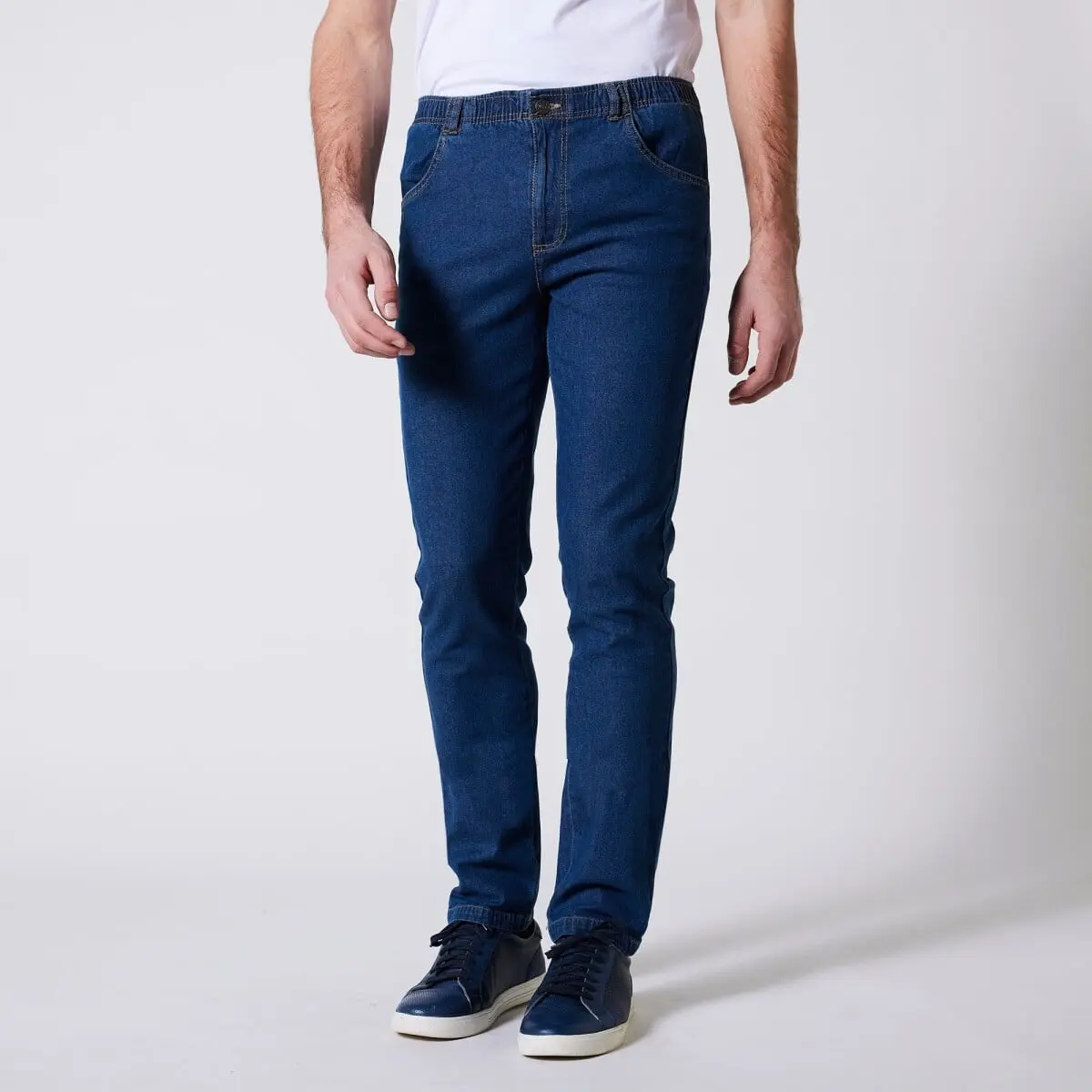 Pohodlné džíny s pružným pasem a 4 kapsami pro nižší postavu denim