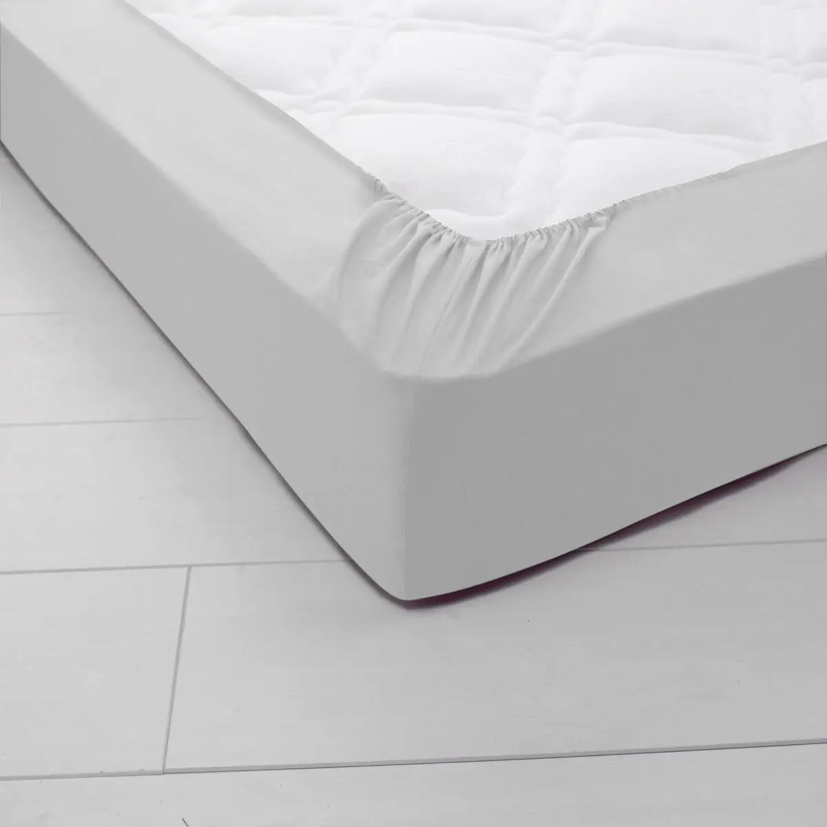 Jednobarevné napínací prostěradlo zn. Colombine®, žerzej, hloubka rohů 40 cm
