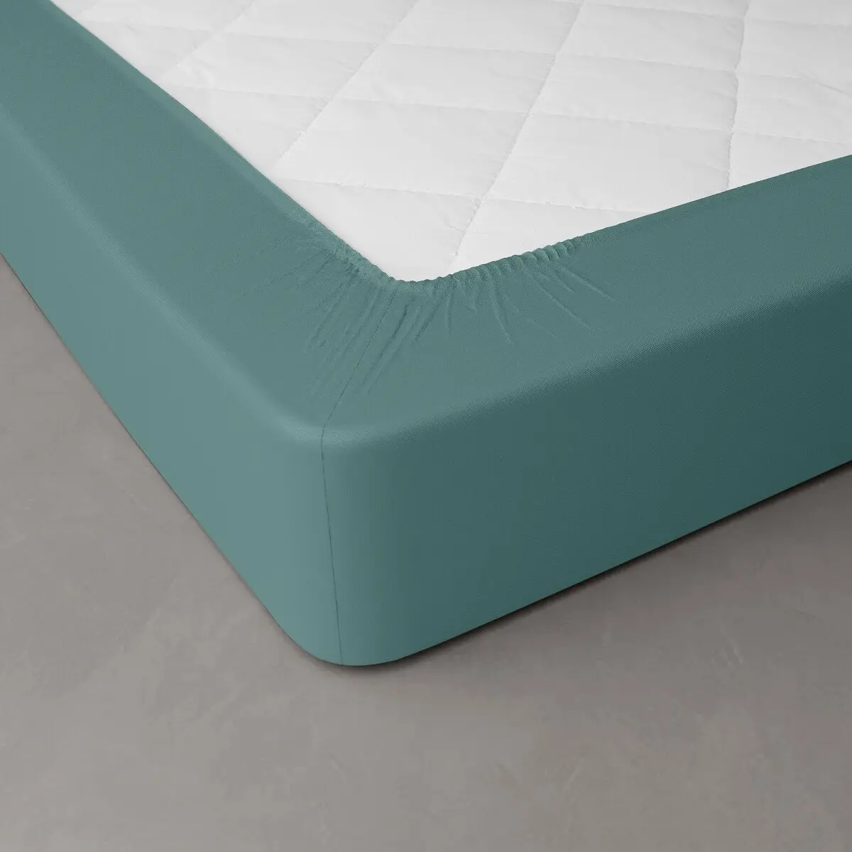 Jednobarevné perkálové napínací prostěradlo, hloubka rohů 40 cm