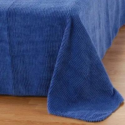 Jednobarevný taftový přehoz na postel, kvalita standard