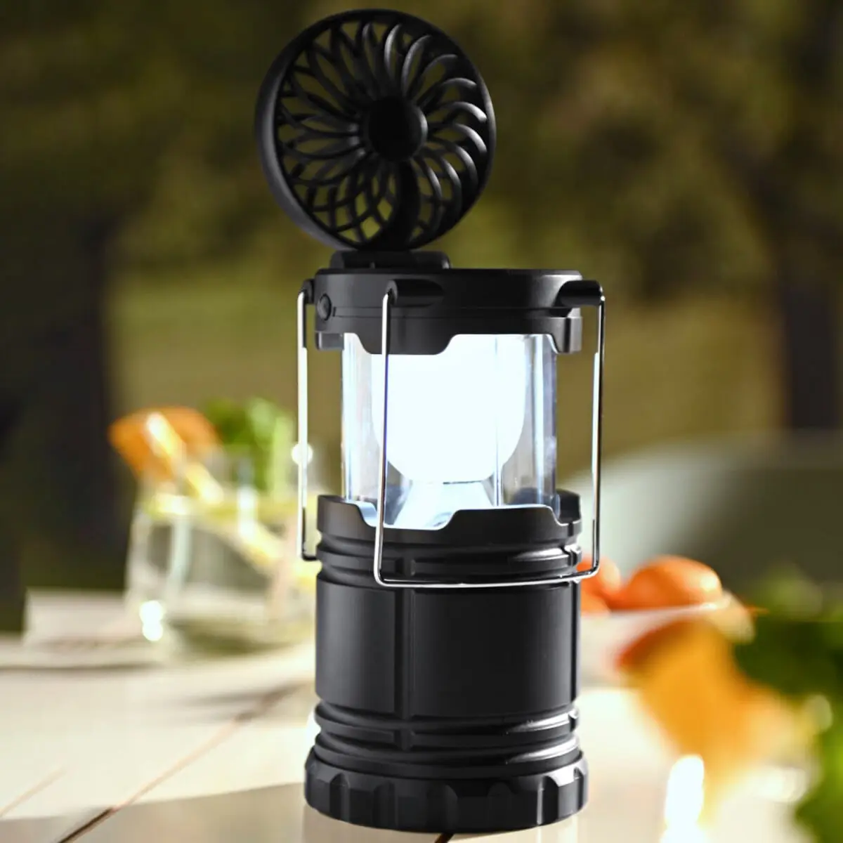 LED kempinkové světlo s ventilátorem