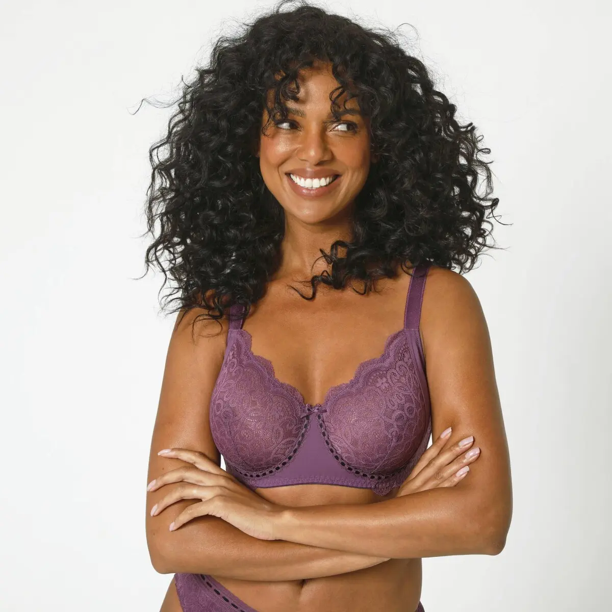 Zmenšující podprsenka z krajky a mikrovlákna Ambato Confidence Lingerie, s kosticemi fialová