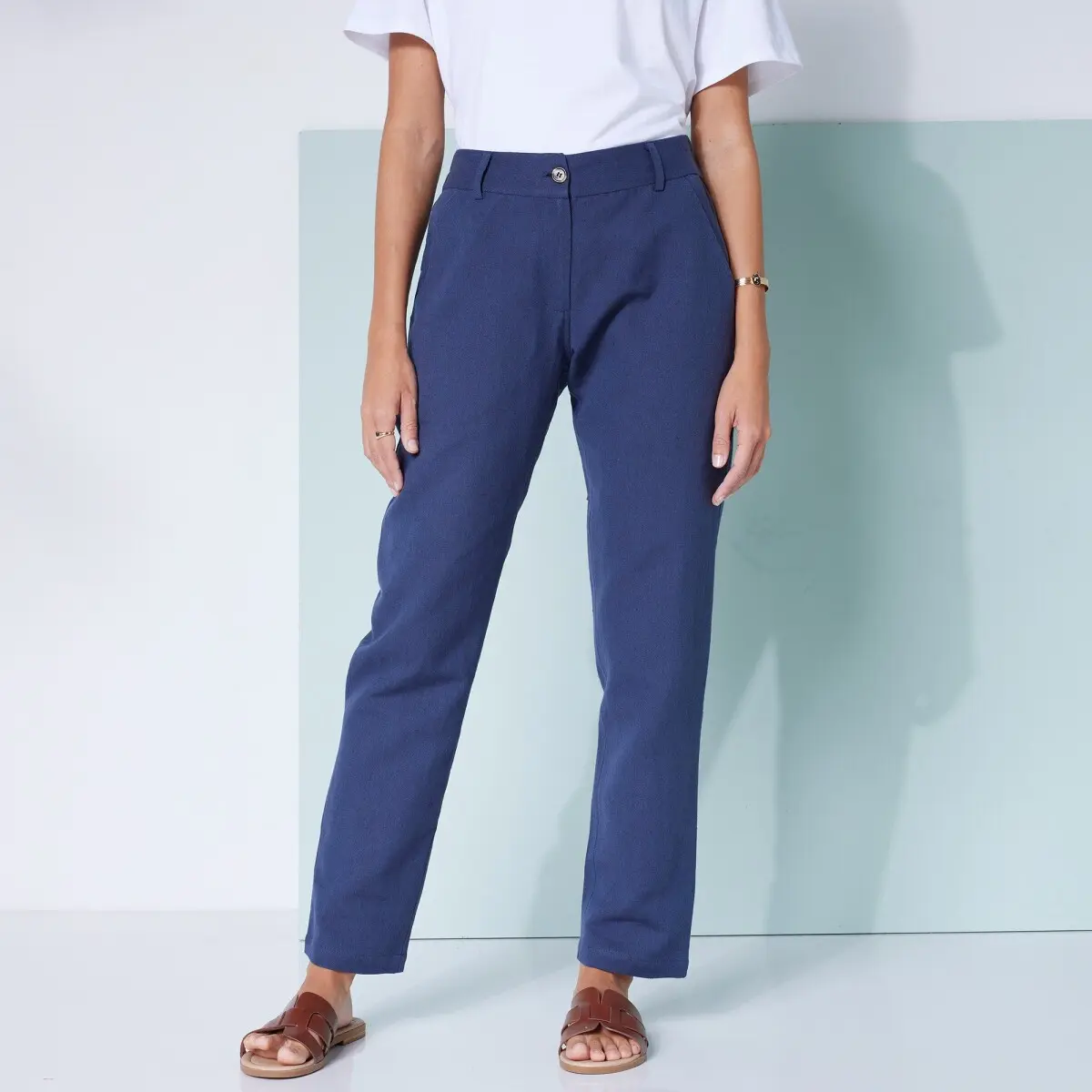 Vzdušné jednobarevné chino kalhoty ze směsi bavlny alnu nám. modrá