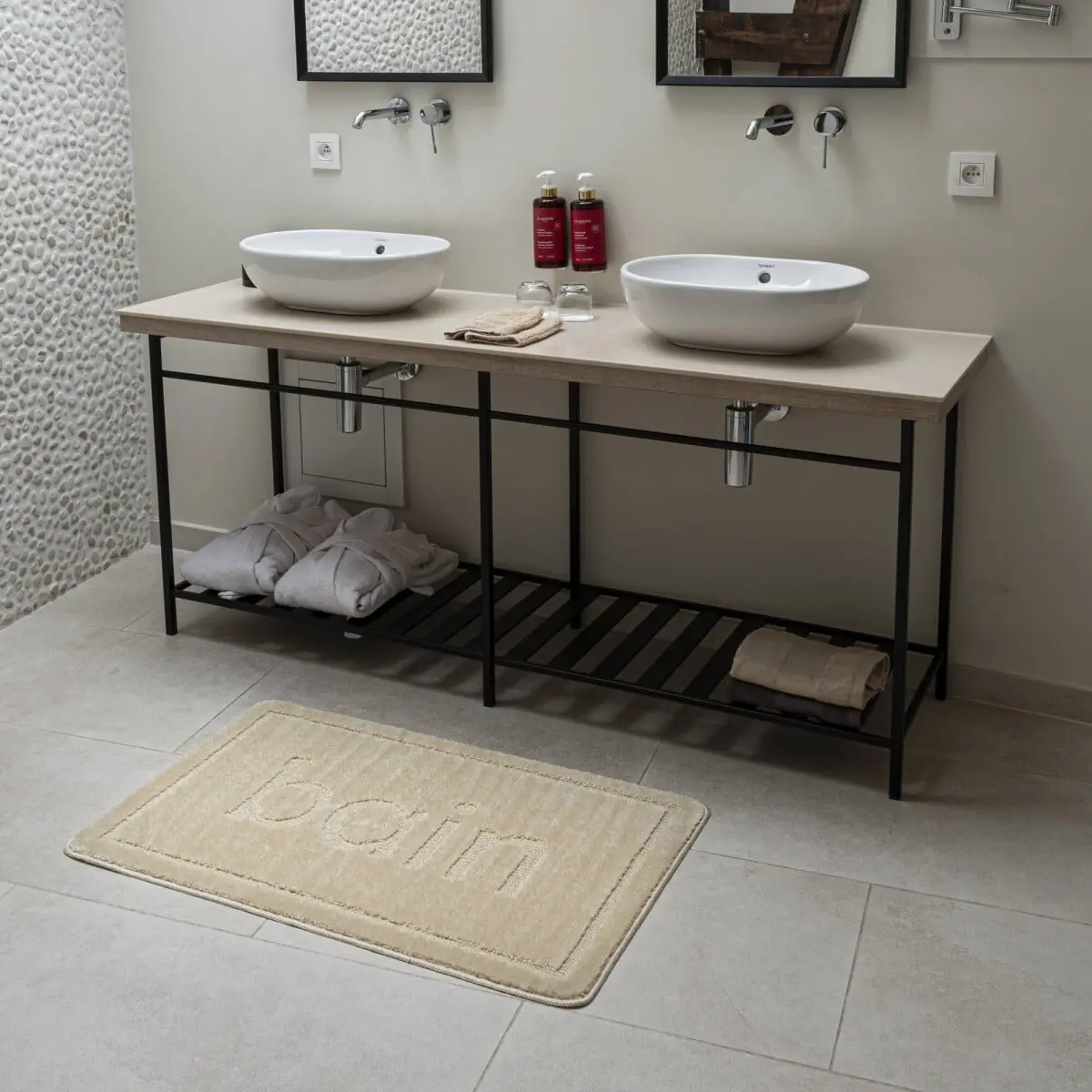 Koupelnová předložka s nápisem bain písková 60x100 cm