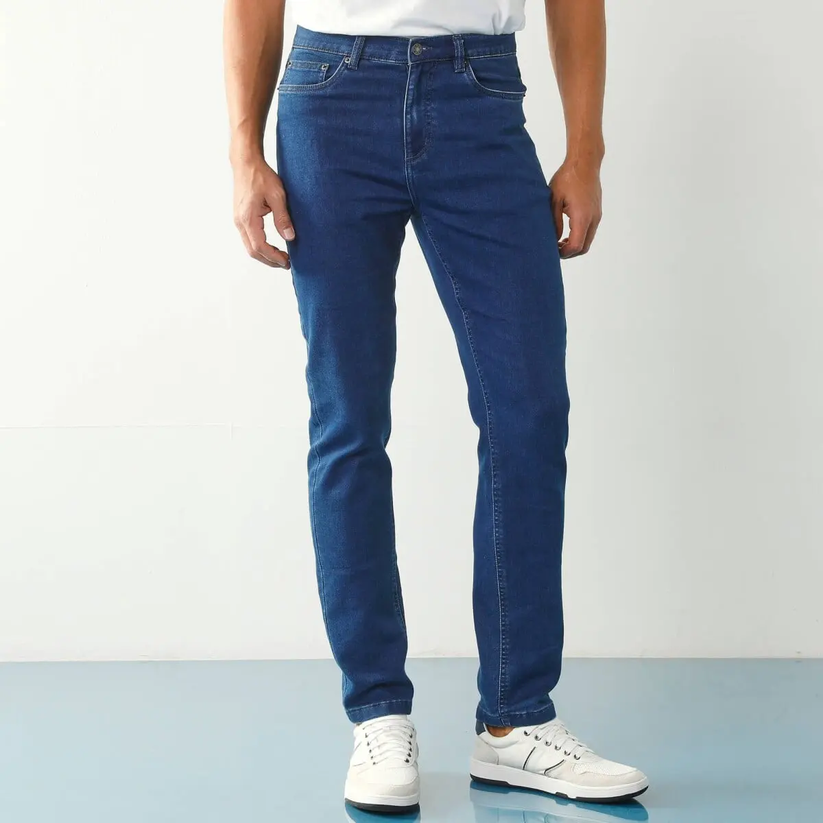 Rovné džíny s 5 kapsami ze strečového denimu pro nižší postavu modrá
