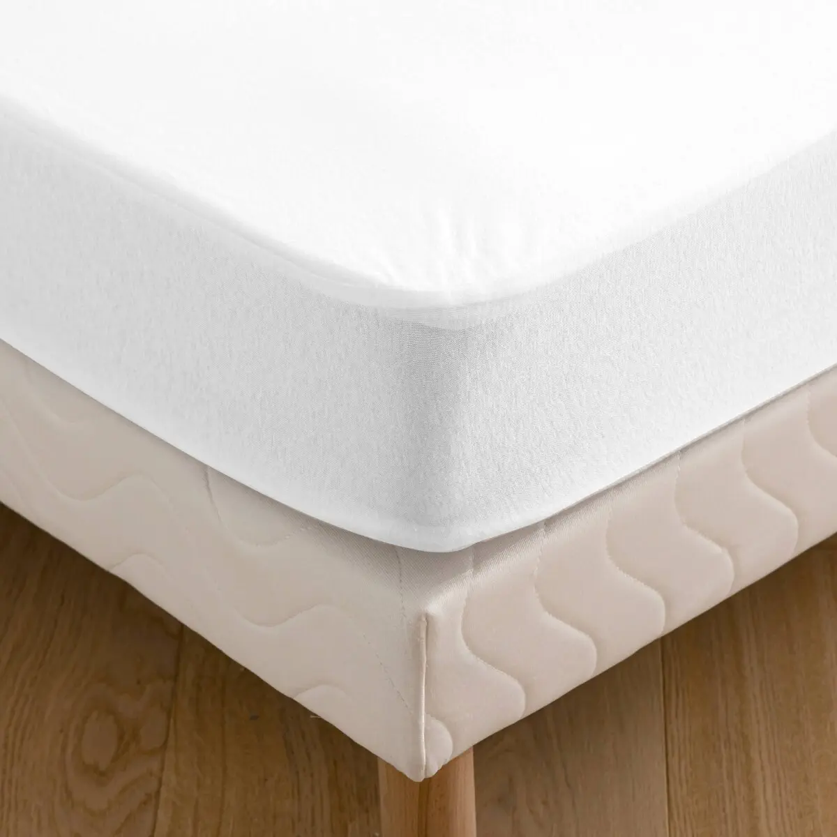 Napínací moltonová nepropustná PVC ochrana matrace, hloubka rohů 25 cm bílá