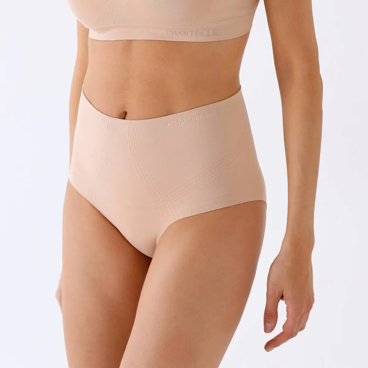 Tvarující kalhotky s vysokým pasem Smooth Comfort Chantelle® tělová