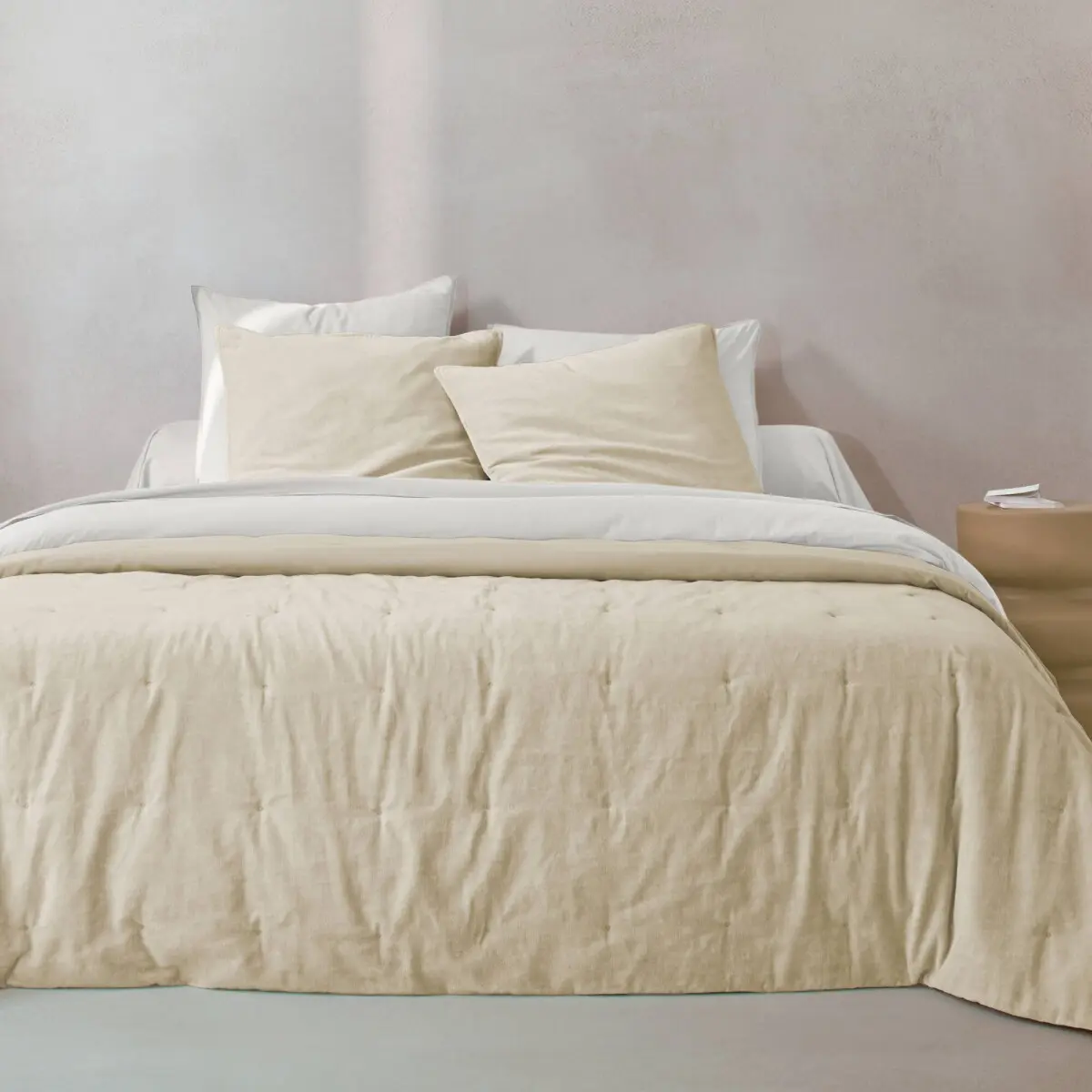 Oboustranný přehoz na postel, velur 100g/m2 a sepraná bavlna 57 vláken/cm2 béžová 90x190 cm
