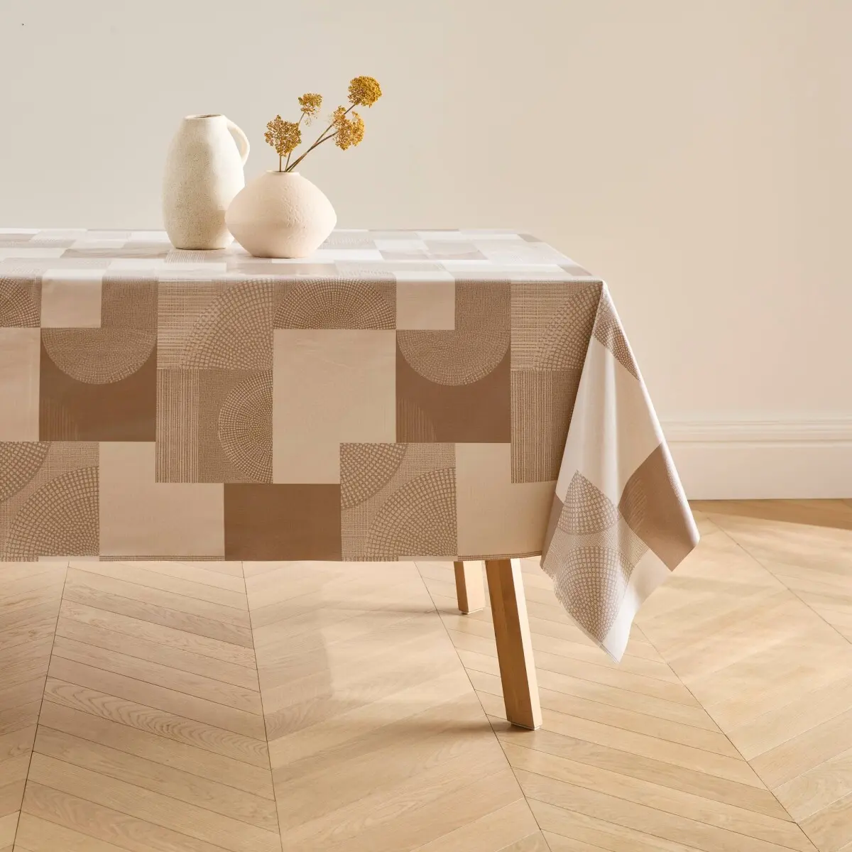 Voskovaný ubrus s patchwork vzorem