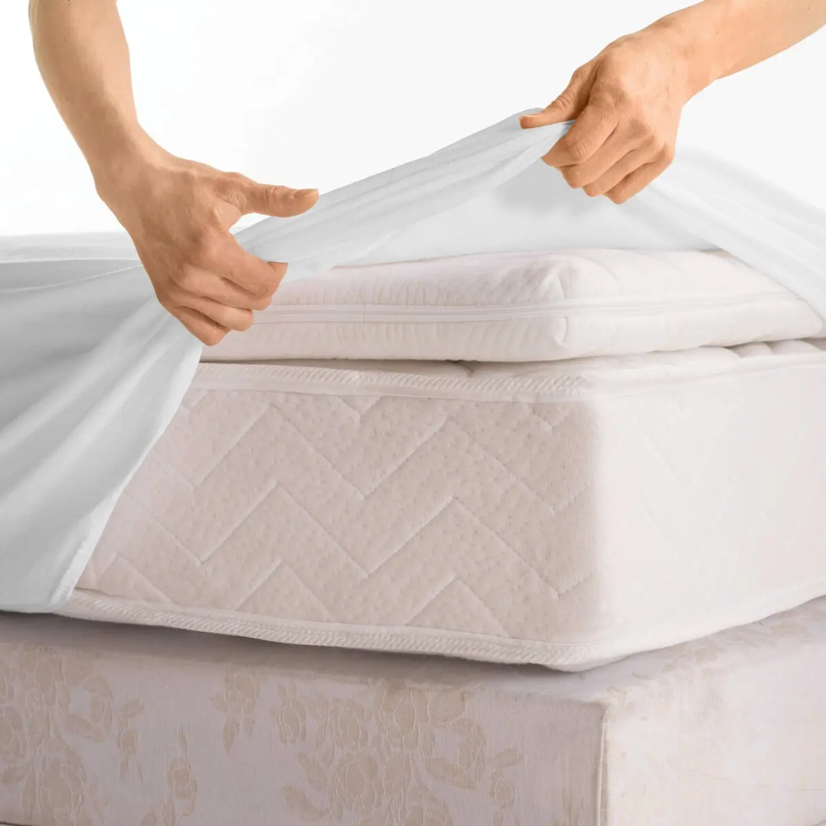 Moltonová napínací ochrana matrace 40 cm, absorpční a s ochranou proti roztočům bílá