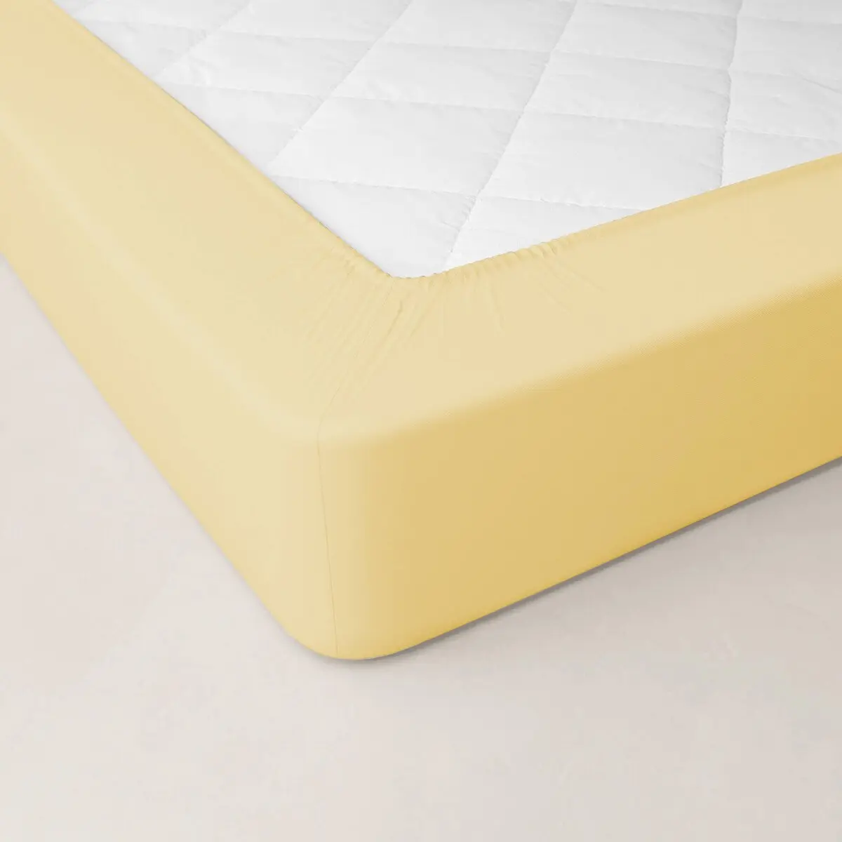 Jednobarevné perkálové napínací prostěradlo, hloubka rohů 40 cm