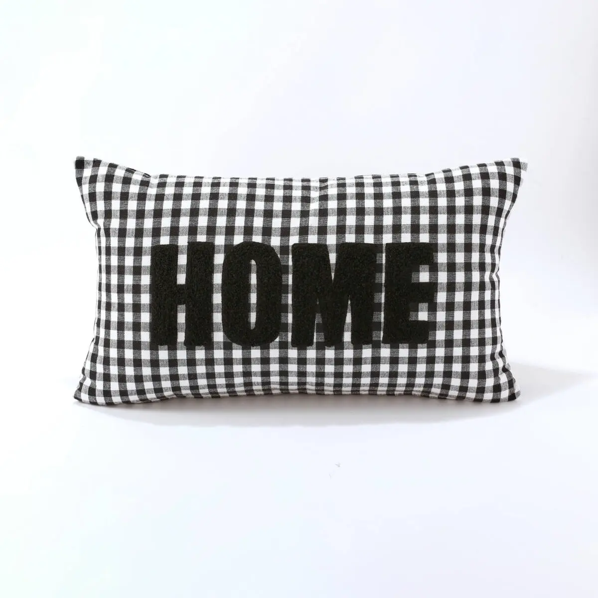 Kostkovaný polštářek s nášivkou HOME
