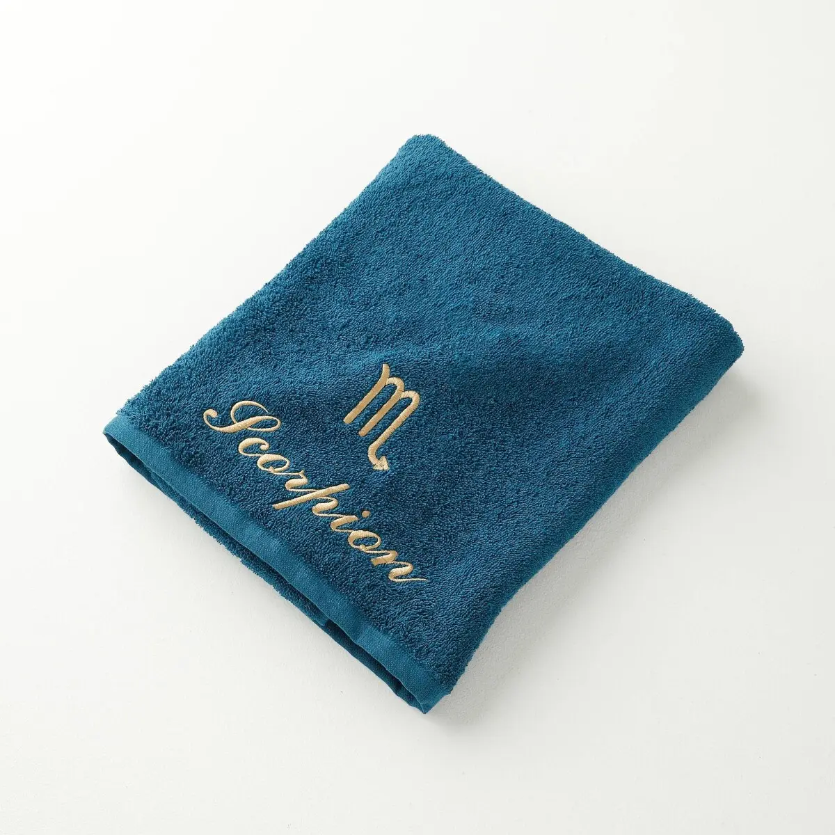 Koupelový textil s výšivkou astrologického znamení, bavlna 420g/m2 štír