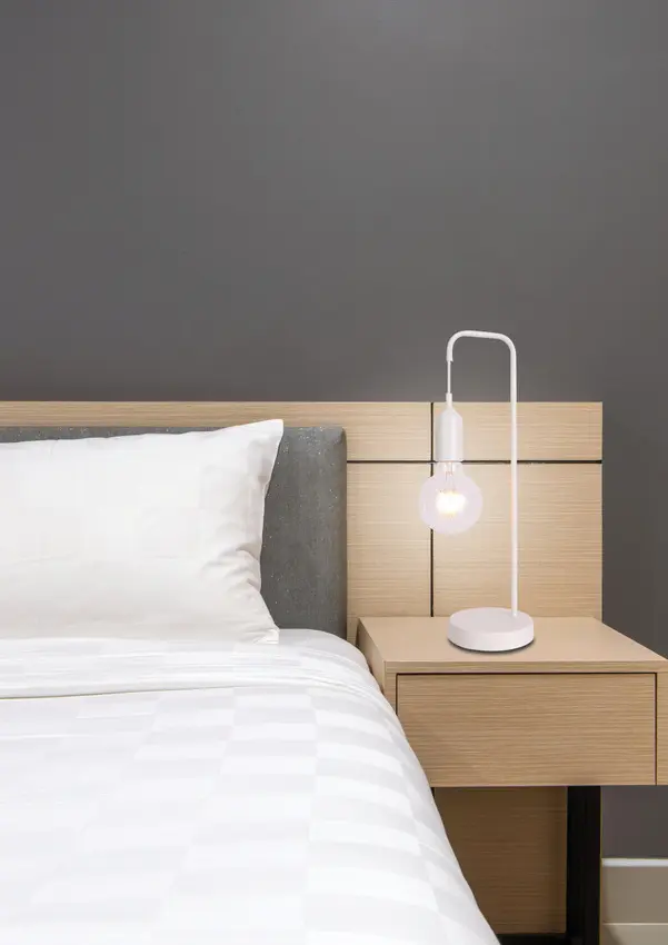 Bílá kovová stolní lampa Laren Ledea